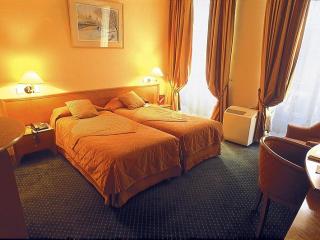Hotel George Washington Paris