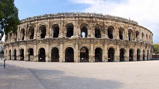 N&icirc;mes