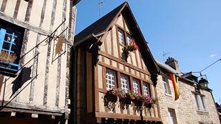 Dinan