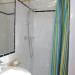 Salle de bain N*2 avec douche, WC.