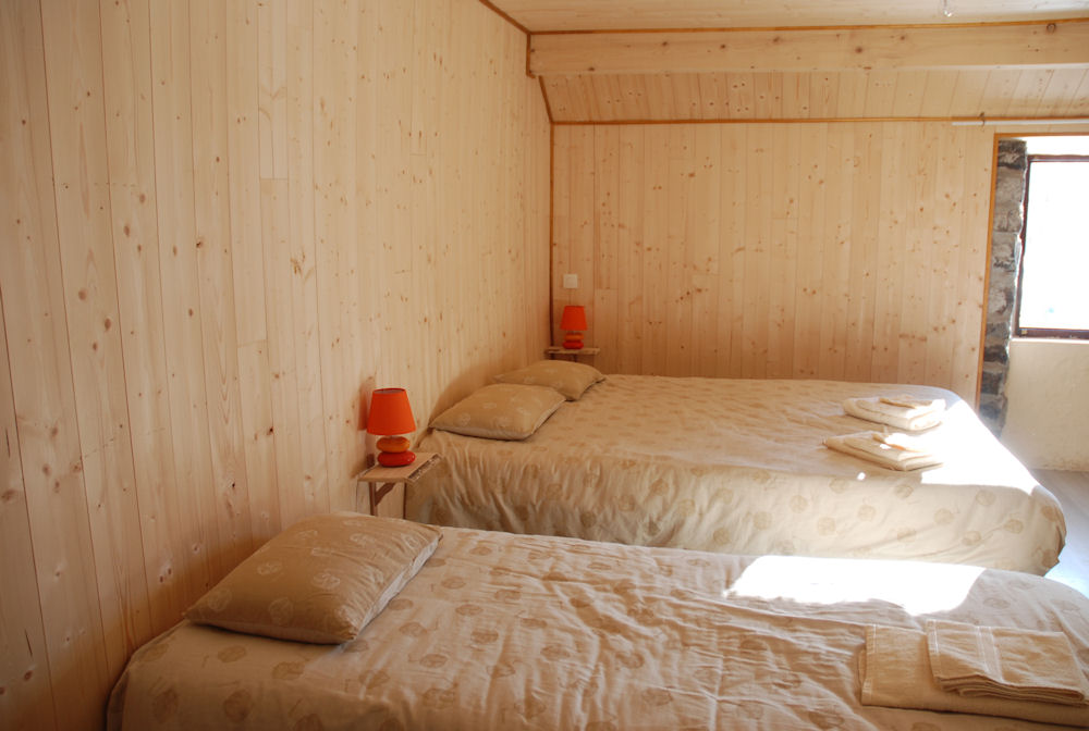 Chambres d'hôtes Auberge de Bachasson Chambres à SainteEulalie en