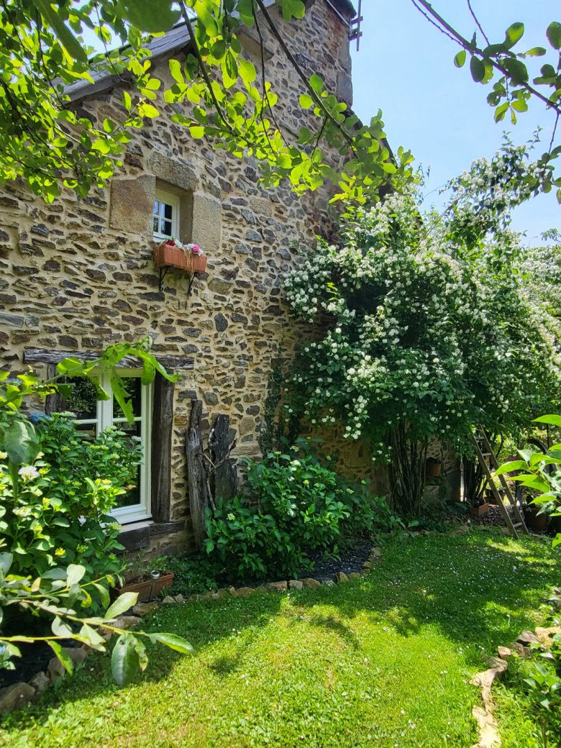 Les Causeries du Monde, maison d