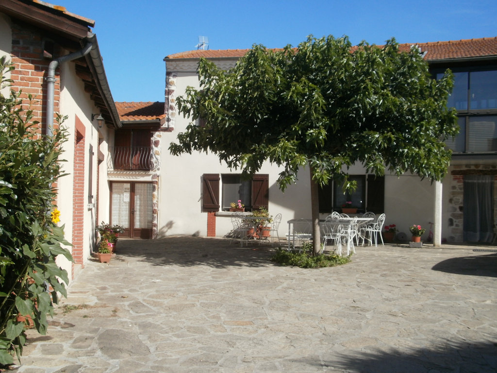 Chambre D Hote A La Ferme Clermont Ferrand