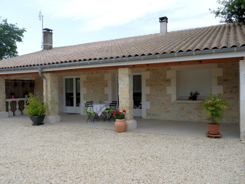 Gîte au calme, maison Chamouillac, Haute Saintonge