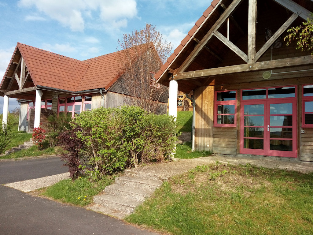 chalet-chez-l-yvon-lodges-st-amant-roche-savine-chalet-saint